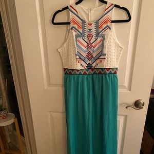 Women’s maxi dress